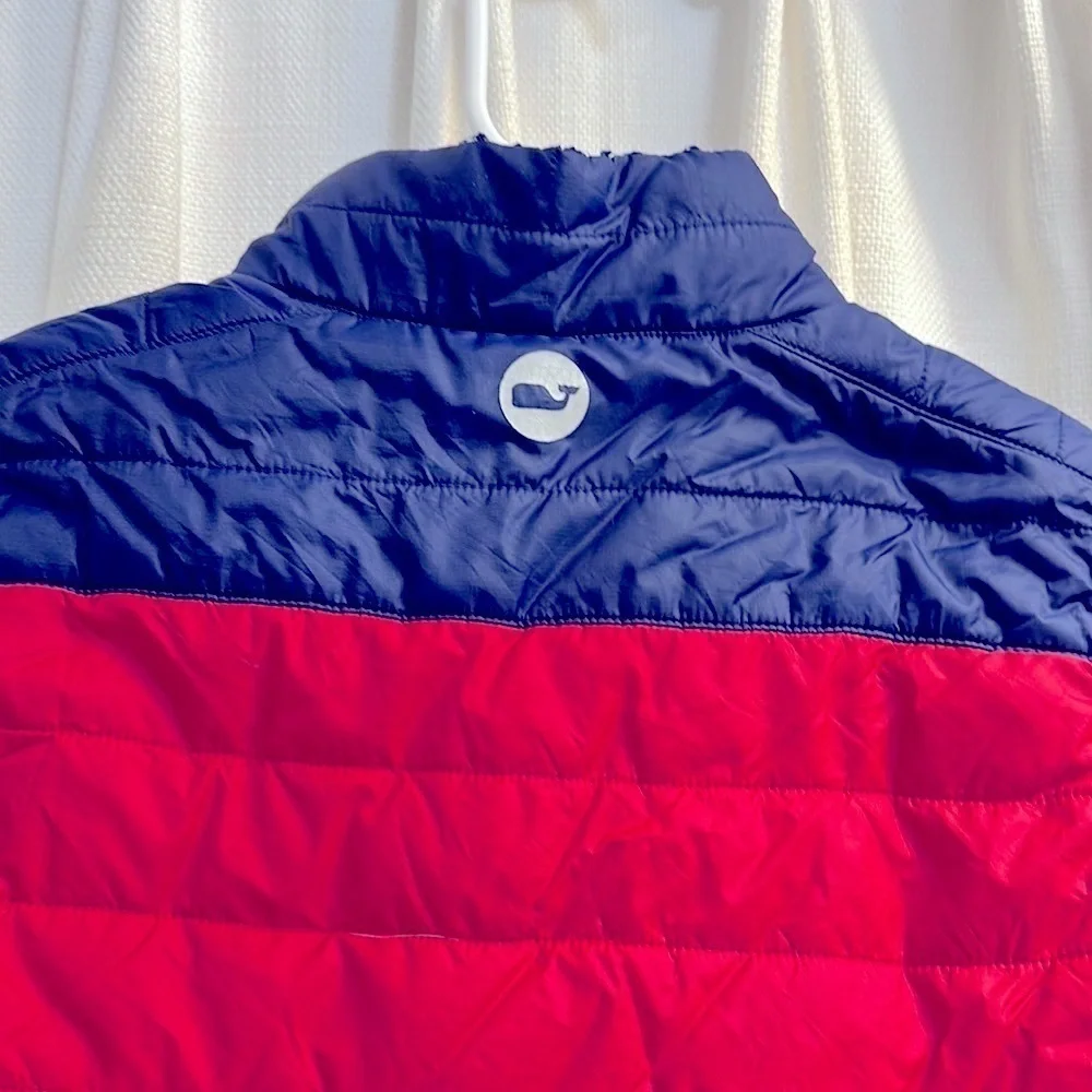 Vinyard Vines Performance Red & Blue 100% Nylon Full Zip Vest Size Medium